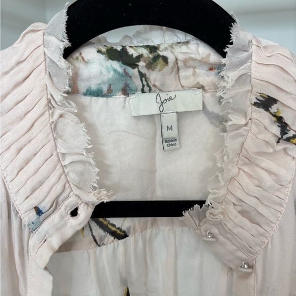 JOIE Elzie 100% Silk Button-Up Blouse In Floral Print - Picture 5 of 6